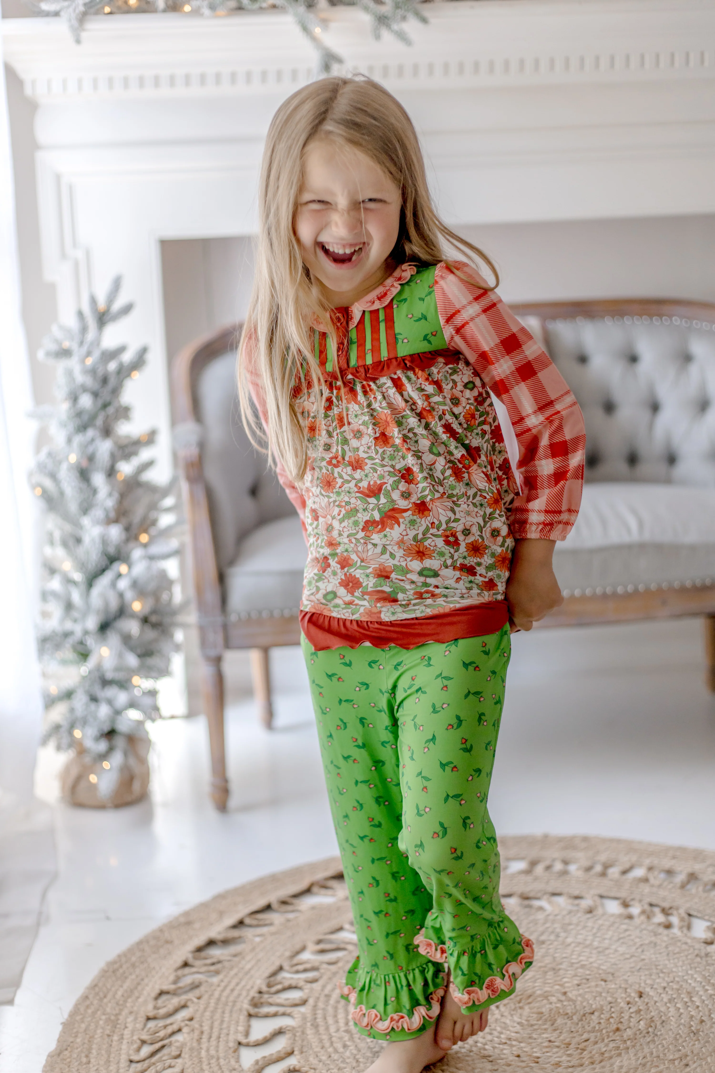 Holiday Heirloom Lounge Set - Image 9