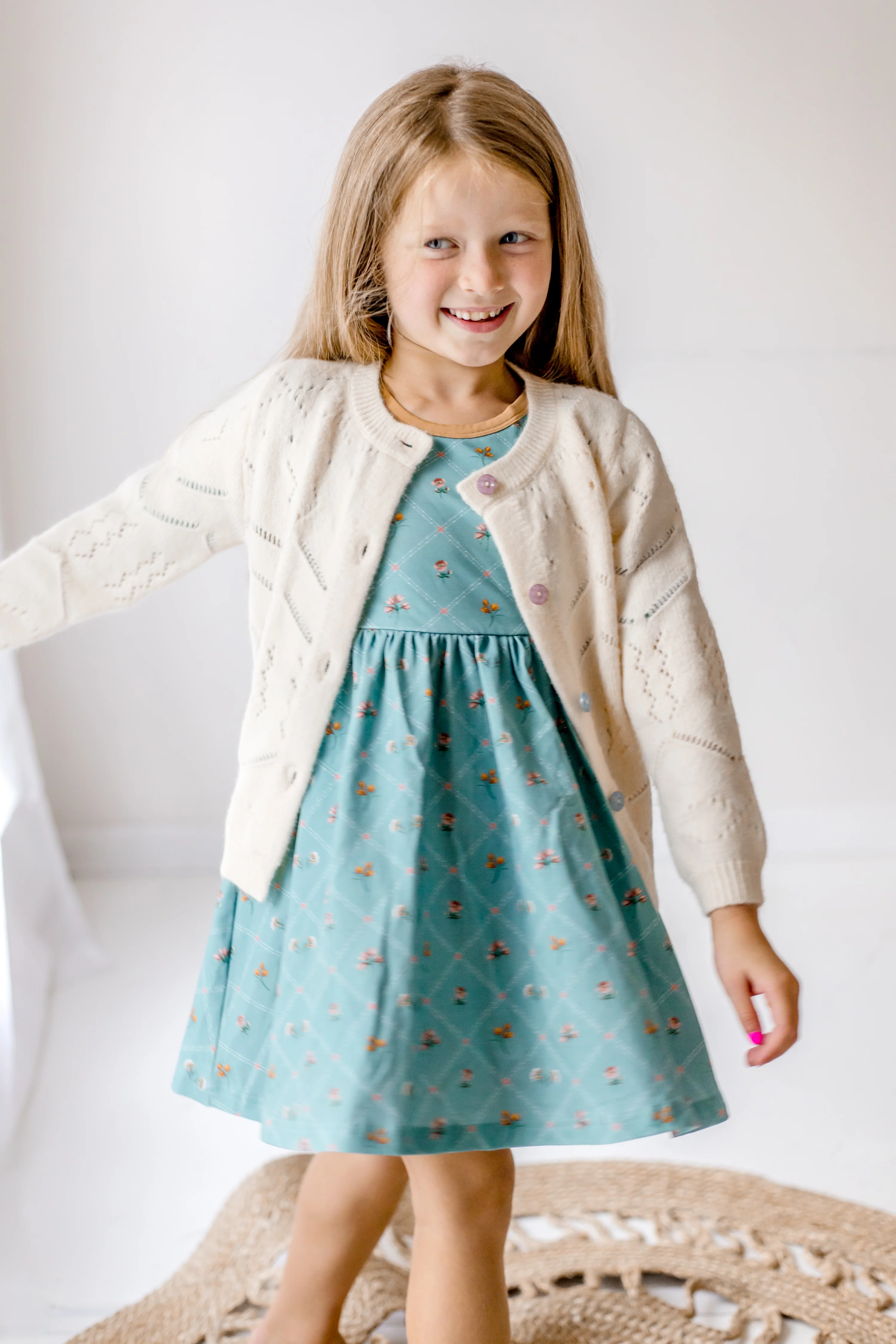 Pearlwood Cardigan - Image 2