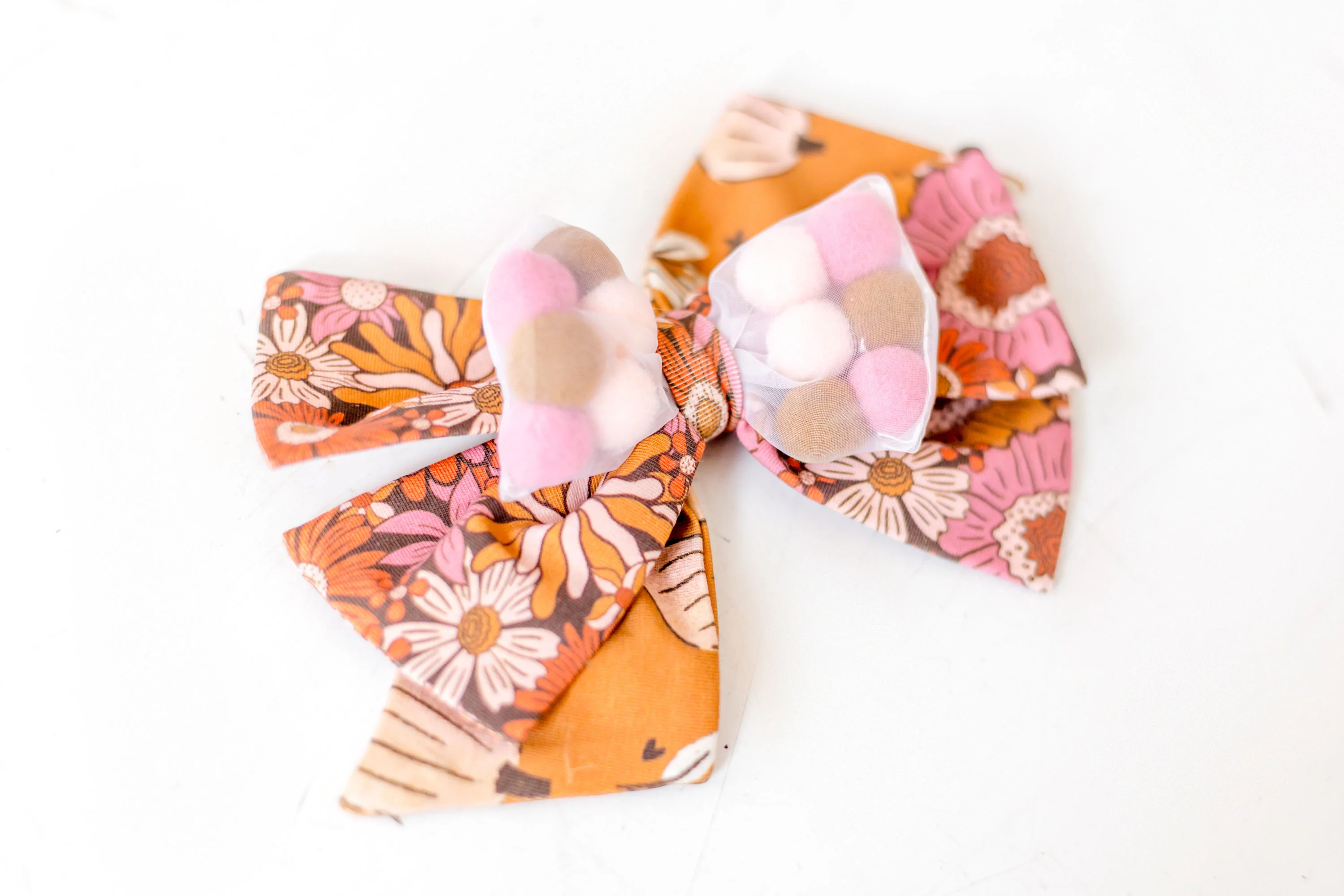Gourds And Giggles Bow - Image 3