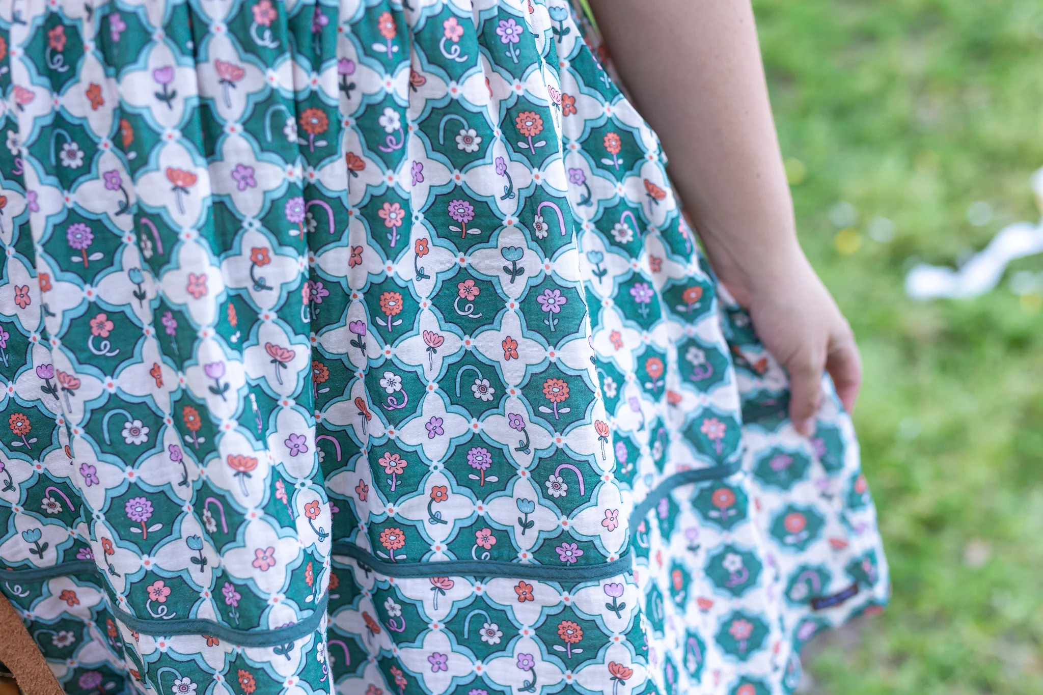 Women's Dress | Heartfelt Vintage Grace - Image 5