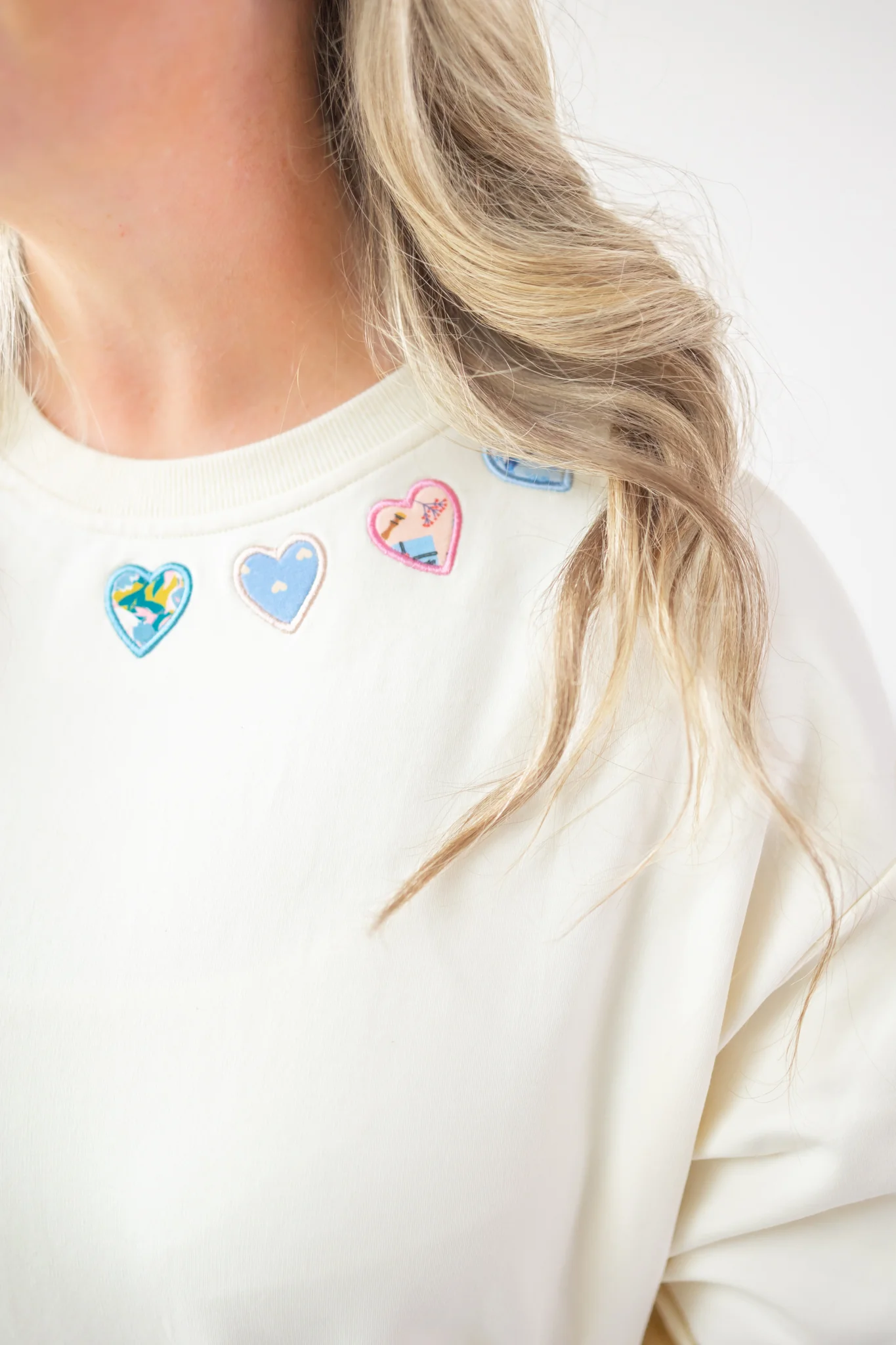 Women's Hearts In A Row Applique Sweater (Runs Small) - Image 8